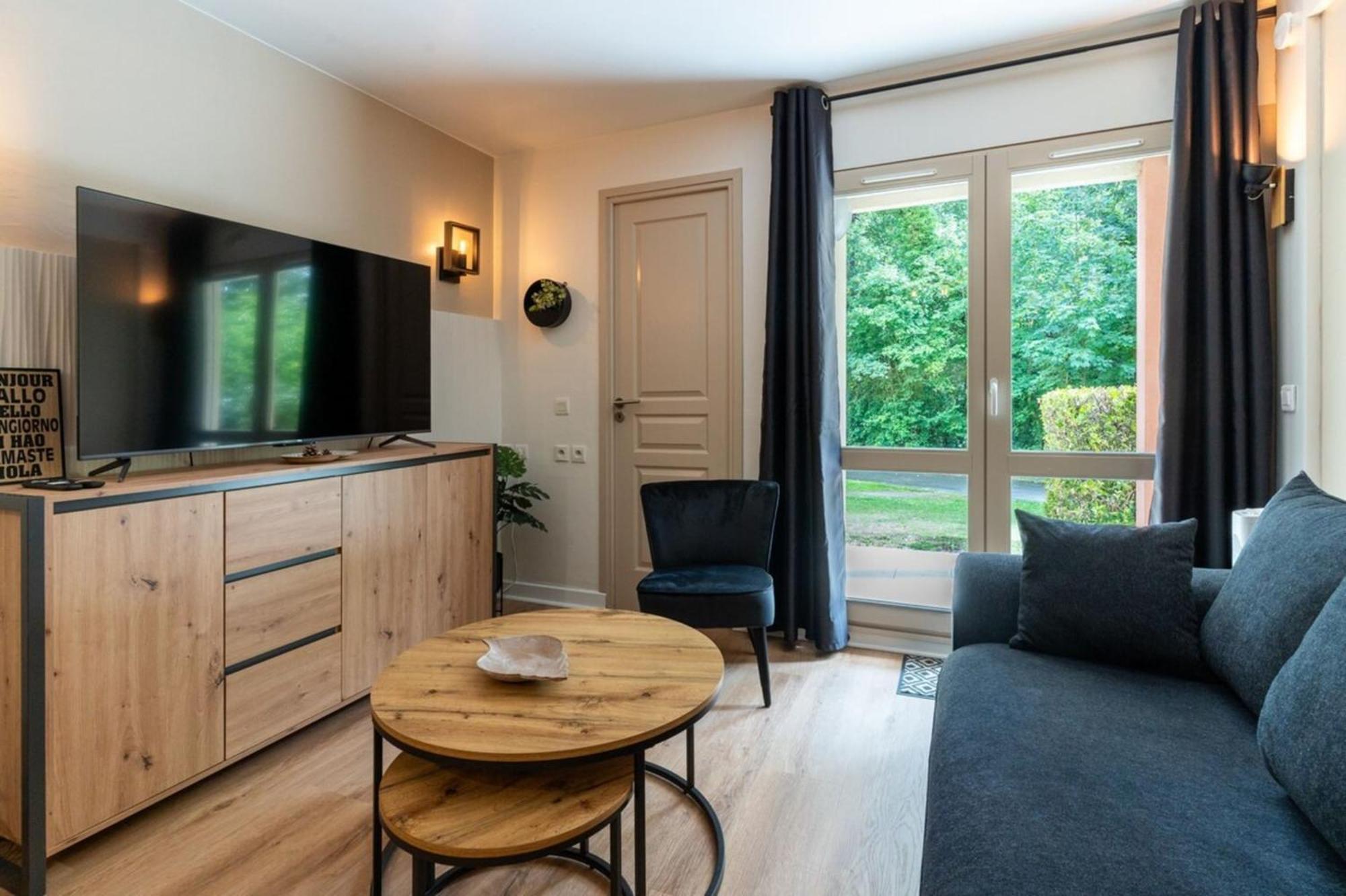 Beautiful Flat With Swimming Pool Tennis Court And Private Car Parking 09 Le Touquet Eksteriør bilde