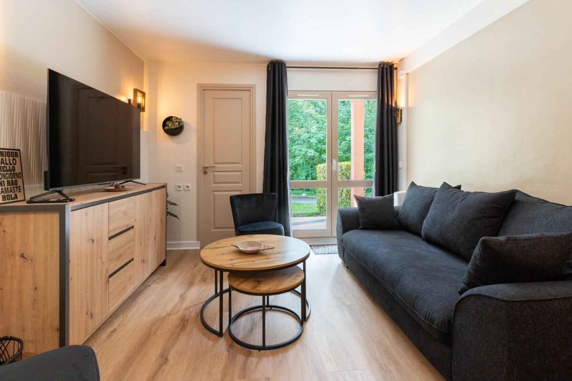 Beautiful Flat With Swimming Pool Tennis Court And Private Car Parking 09 Le Touquet Eksteriør bilde